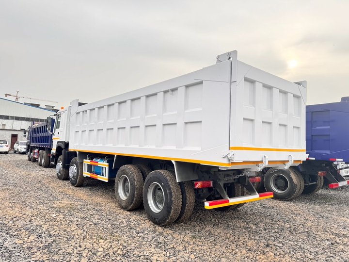 HOWO dump truck